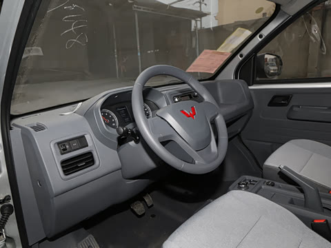 2025 Wuling Yangguang Image 10